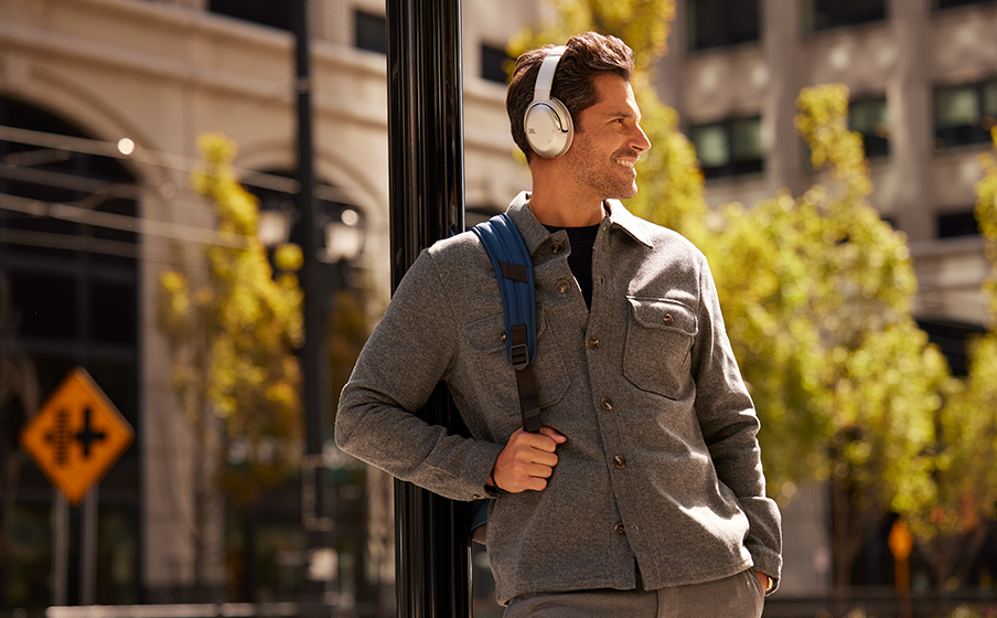 JBL Tour One M2 True Adaptive Noise Cancelling met Smart Ambient - Image